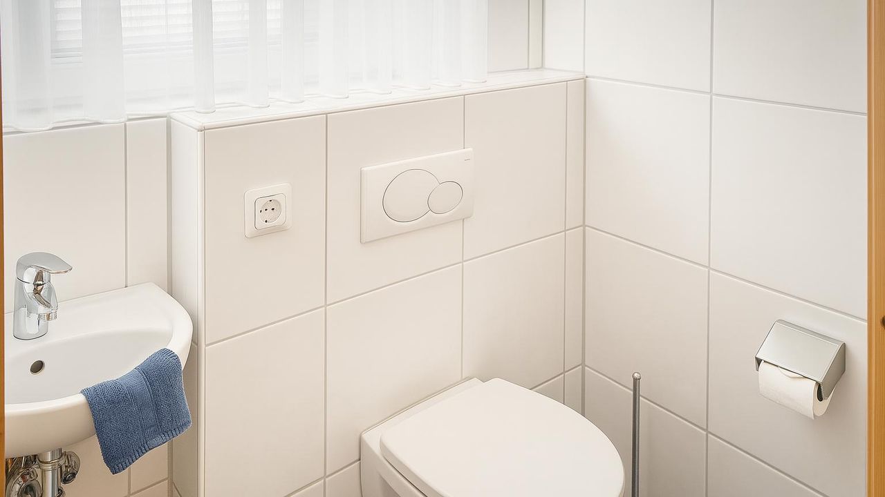 Gäste-WC im Erdgeschoss Gäste-WC im Erdgeschoss